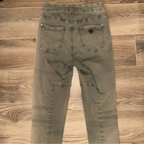 Guess Olive Green Jeans - Picture 5 of 7